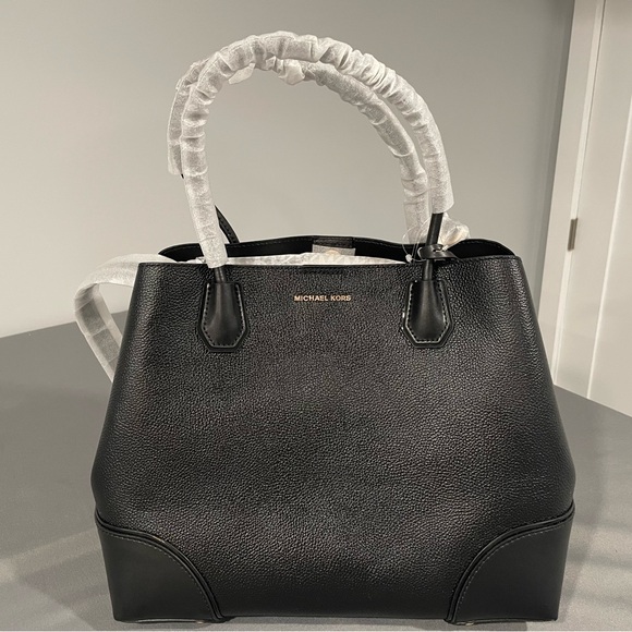 Michael Kors Black Leather Mercer Gallery Tote with Gold Hardware
